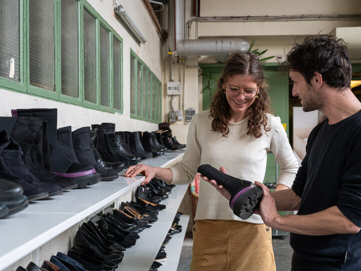 Second-Hand-Shopping und Beschäftigungsmöglichkeiten