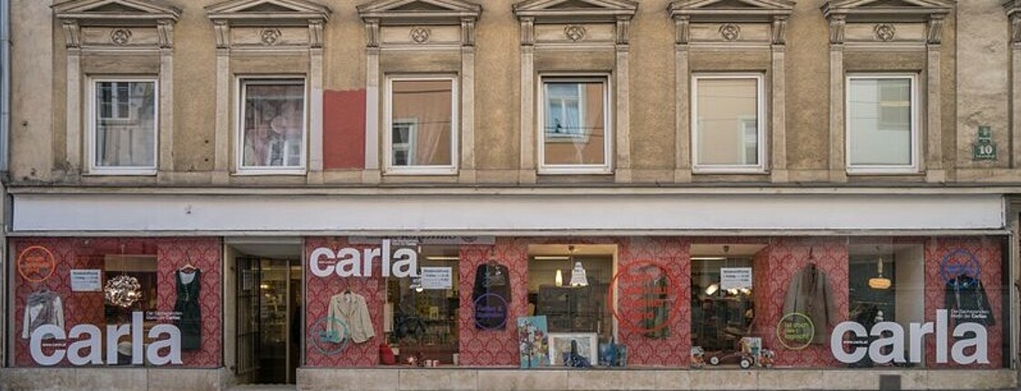 Hausfassade eines carla Shops